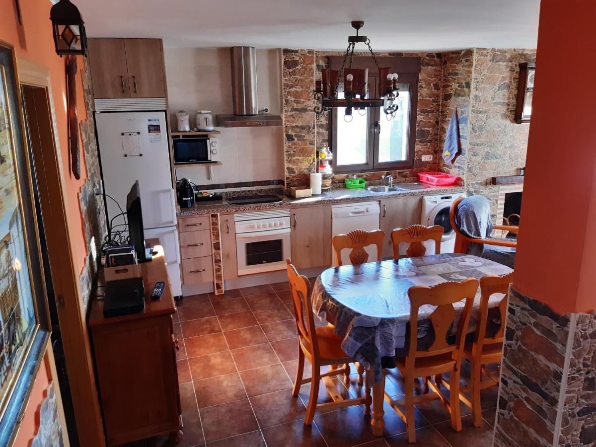 Casa Rural Mi Descanso Valdefuentes de Sangusín Extérieur photo