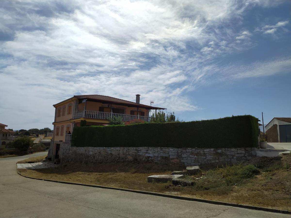 Casa Rural Mi Descanso Valdefuentes de Sangusín Extérieur photo
