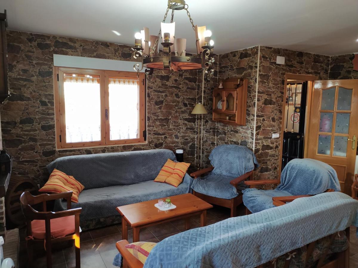 Casa Rural Mi Descanso Valdefuentes de Sangusín Extérieur photo